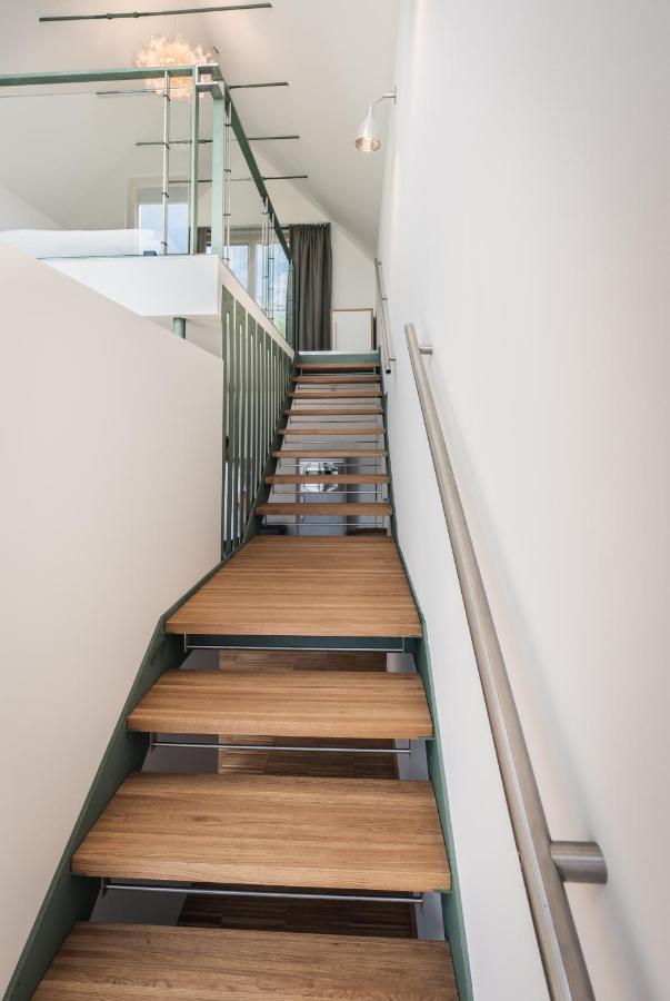 Weinberg Apartment *
